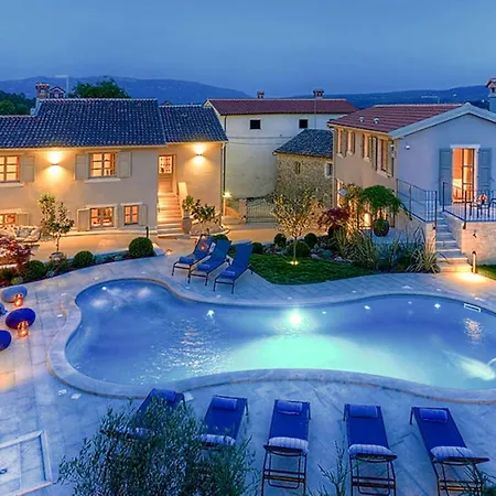 Holiday home Luxurioese Zita Exclusive Mit Wellnesbereich Jaksici
